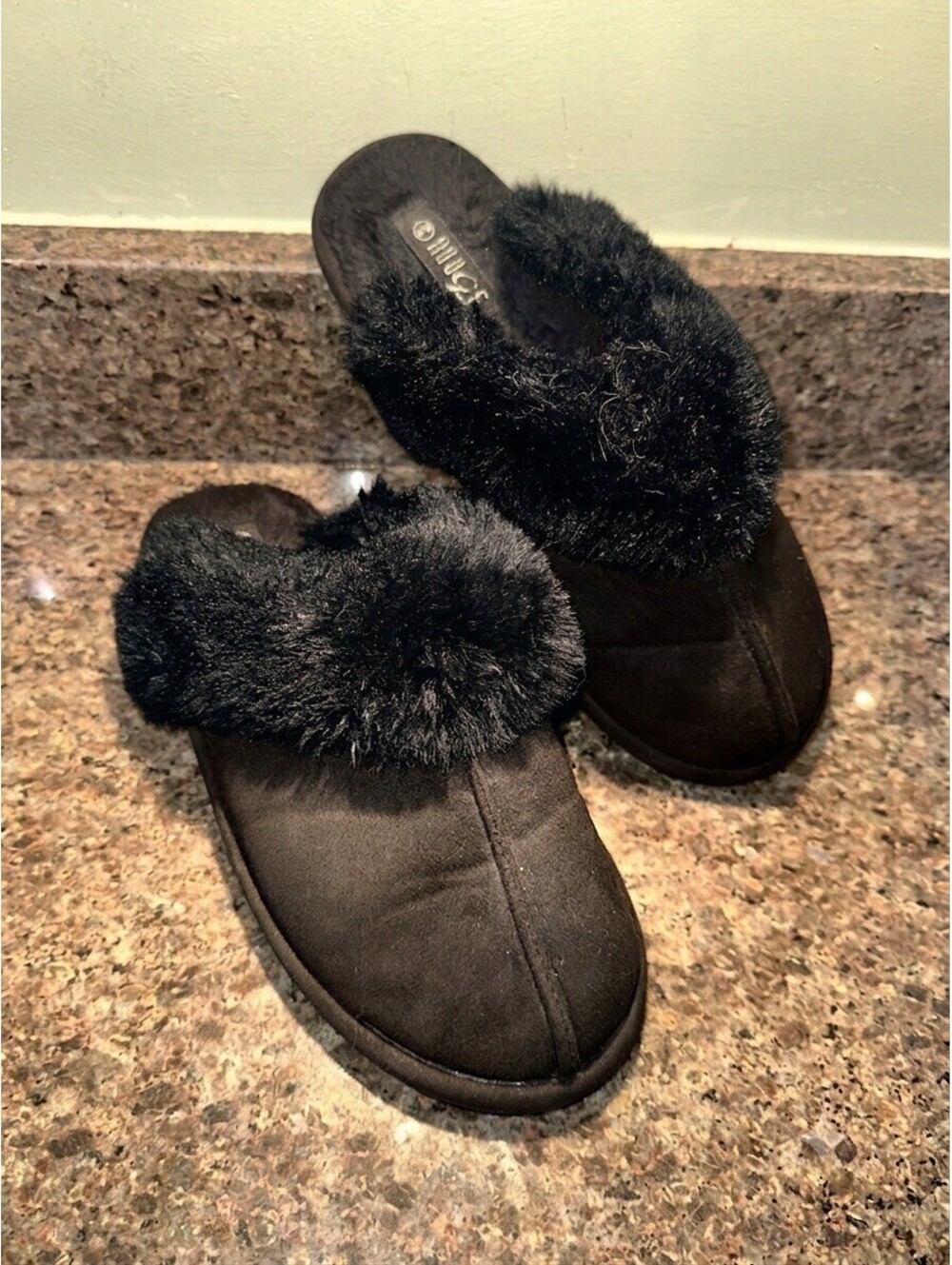 Rouge Womens Black Faux Fur House Slippers Mules Size Large L 9-10